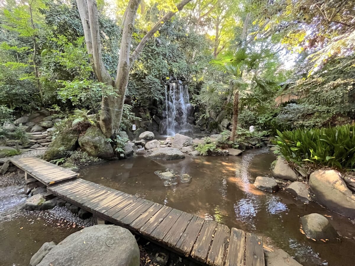 🏞️ 촌장의 폭포 공원 (나누시노타키 코엔) 이미지 1